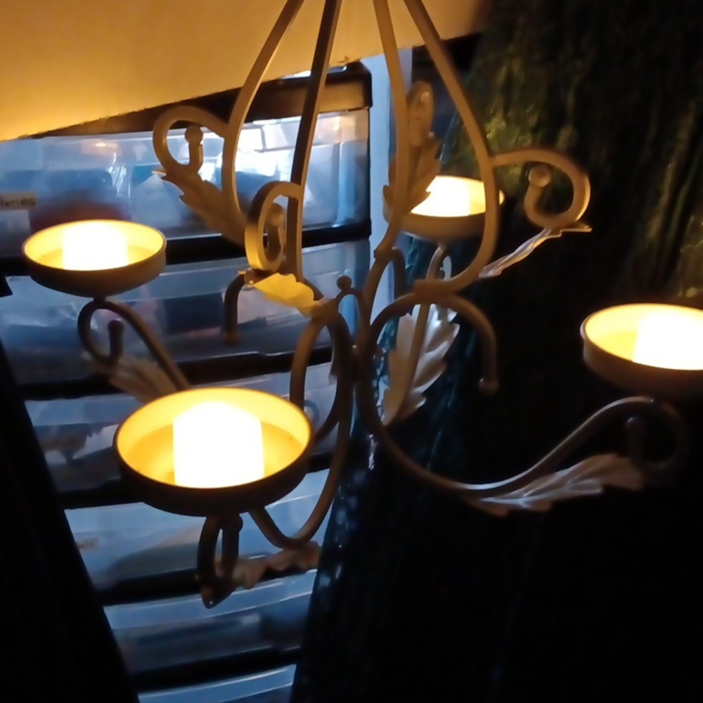 19th Century Style Cast Iron Elegant Cream Ceiling  Candle Holder With Tea Light